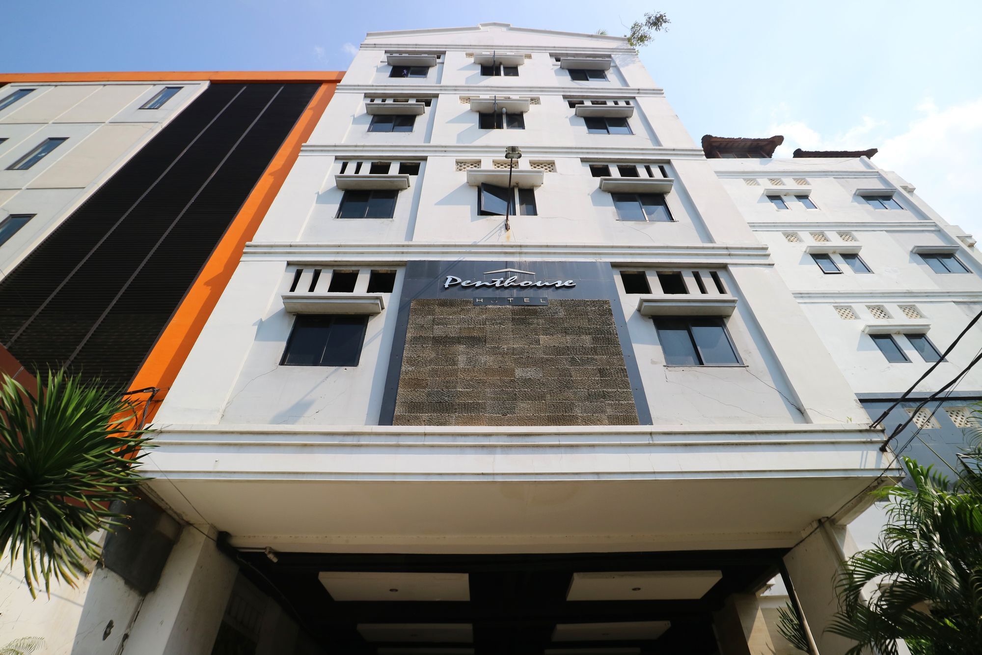 Penthouse Hotel Yakarta Exterior foto