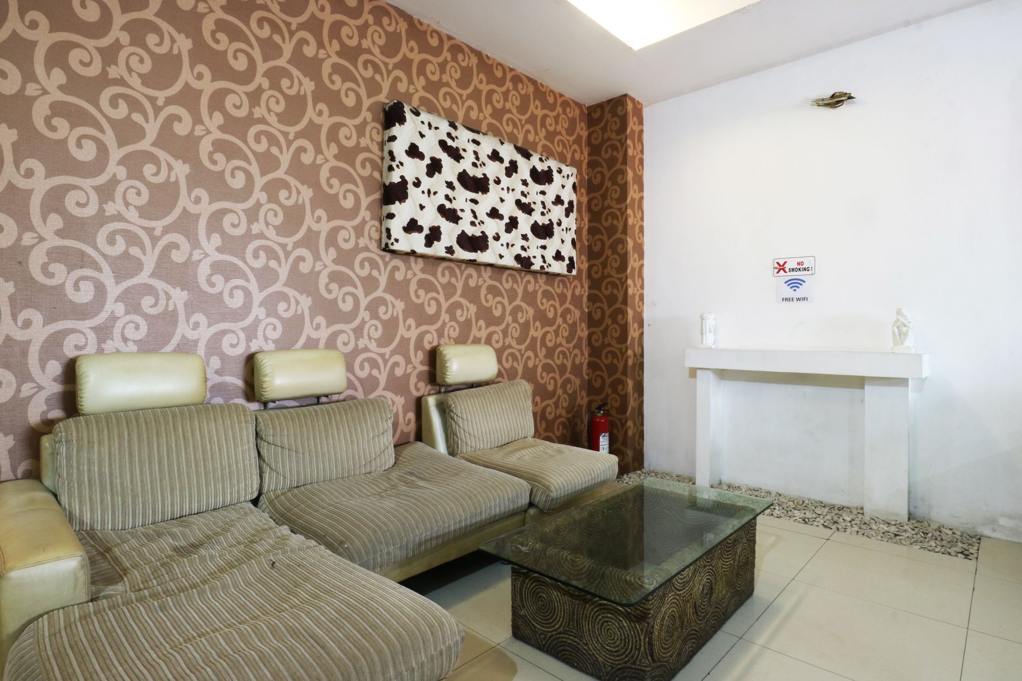 Penthouse Hotel Yakarta Exterior foto